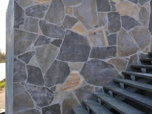 Kamień nieregularny (dzikówka) GR2 KWARCYT 0 – Hurtownia Kamienia El-Pol