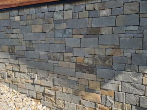 Kamień nieregularny (dzikówka) PIASKOWIEC SZARY 6 – Hurtownia Kamienia El-Pol